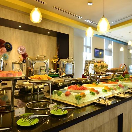 ibis Styles Kuala Lumpur Sri Damansara Hotel Petaling Jaya Bagian luar foto
