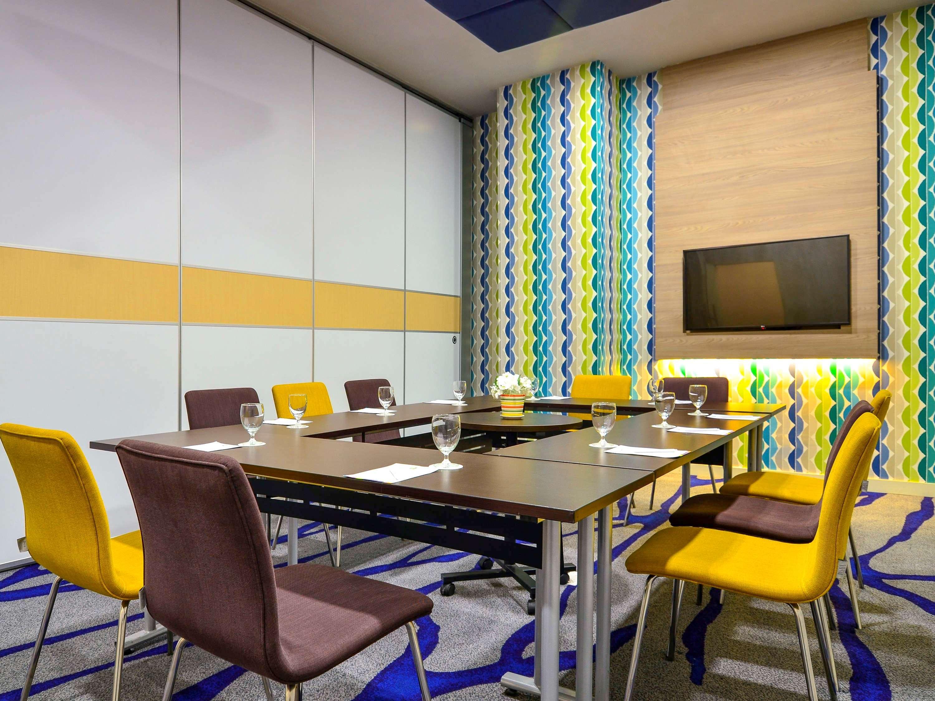 ibis Styles Kuala Lumpur Sri Damansara Hotel Petaling Jaya Bagian luar foto