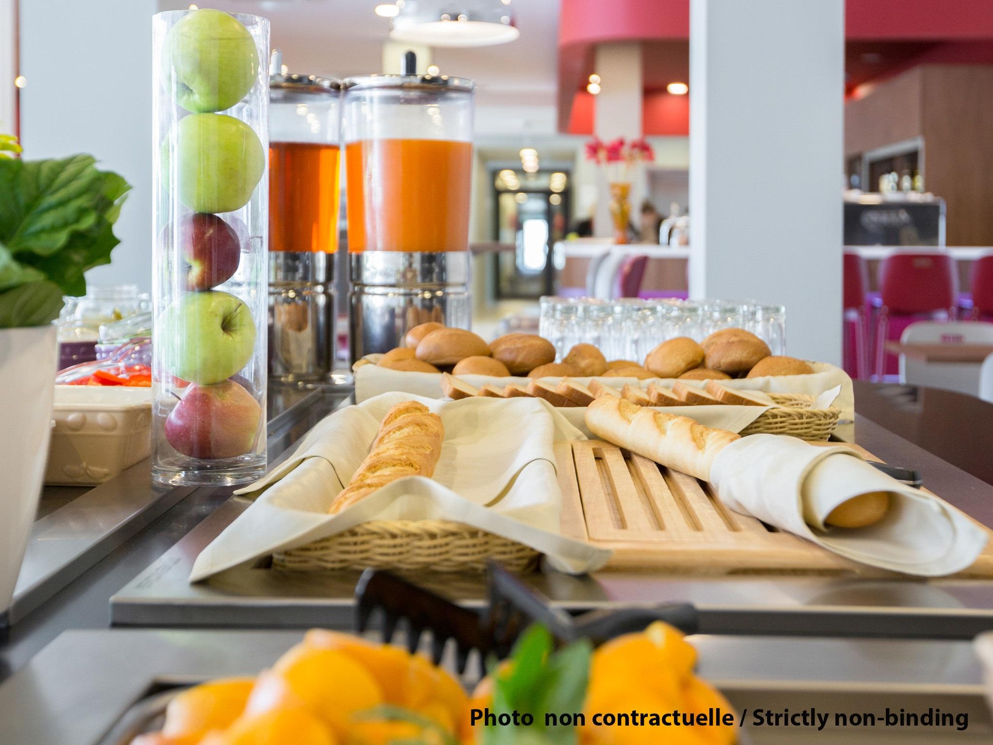 ibis Styles Kuala Lumpur Sri Damansara Hotel Petaling Jaya Bagian luar foto
