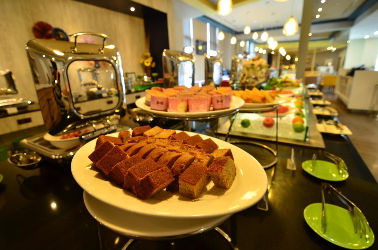 ibis Styles Kuala Lumpur Sri Damansara Hotel Petaling Jaya Bagian luar foto