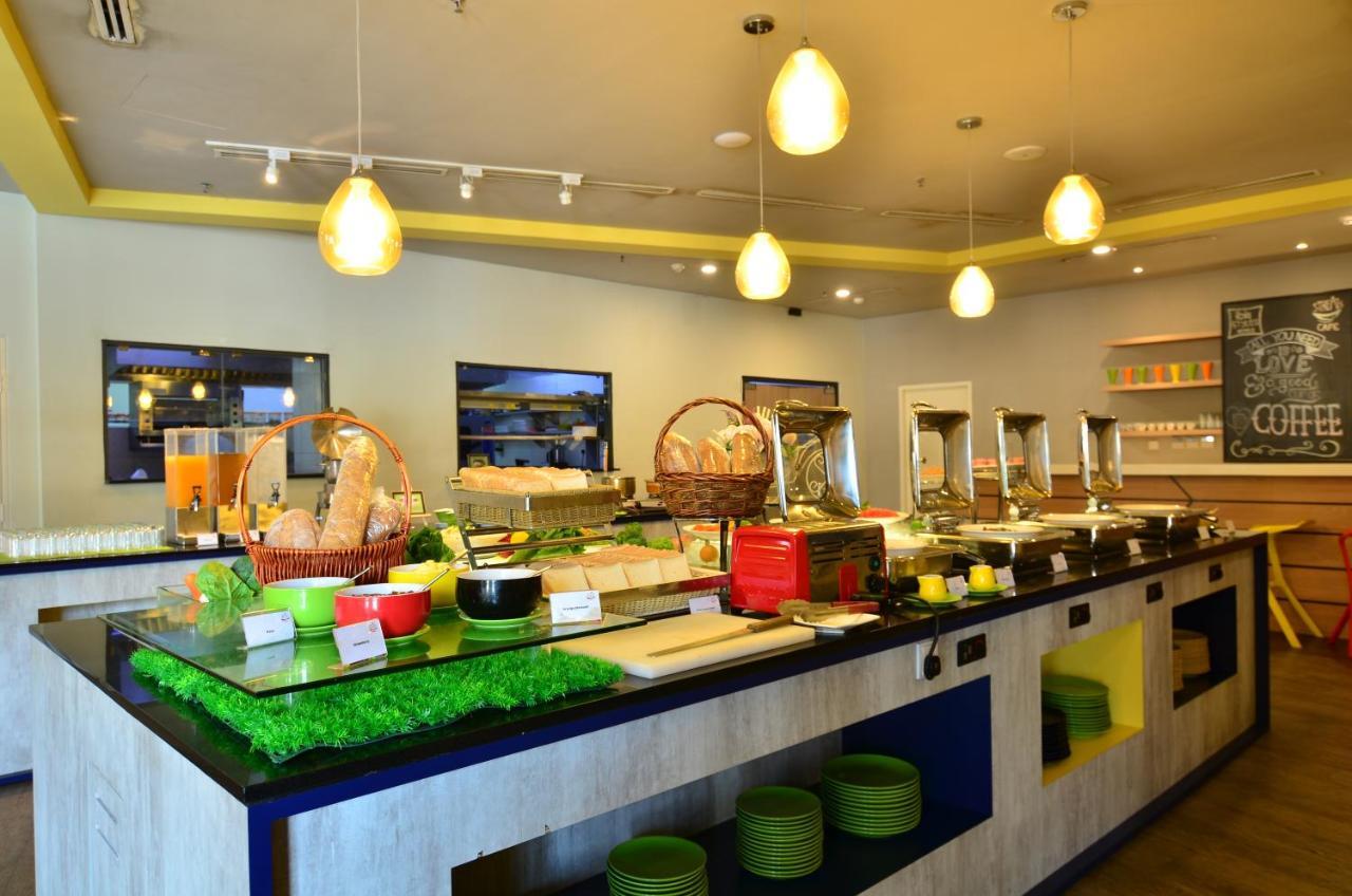 ibis Styles Kuala Lumpur Sri Damansara Hotel Petaling Jaya Bagian luar foto