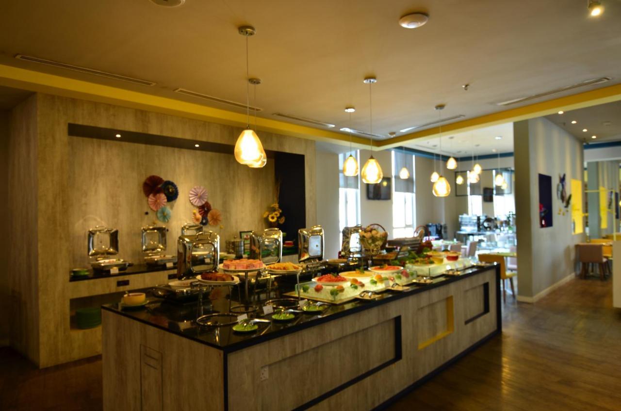 ibis Styles Kuala Lumpur Sri Damansara Hotel Petaling Jaya Bagian luar foto