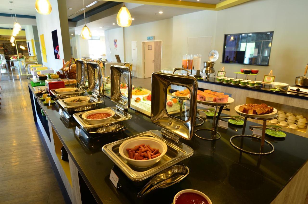 ibis Styles Kuala Lumpur Sri Damansara Hotel Petaling Jaya Bagian luar foto