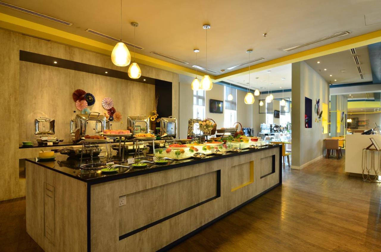 ibis Styles Kuala Lumpur Sri Damansara Hotel Petaling Jaya Bagian luar foto