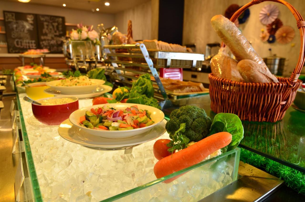 ibis Styles Kuala Lumpur Sri Damansara Hotel Petaling Jaya Bagian luar foto
