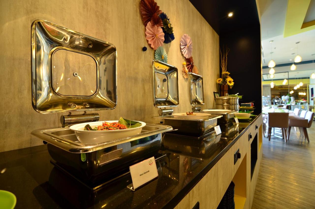 ibis Styles Kuala Lumpur Sri Damansara Hotel Petaling Jaya Bagian luar foto